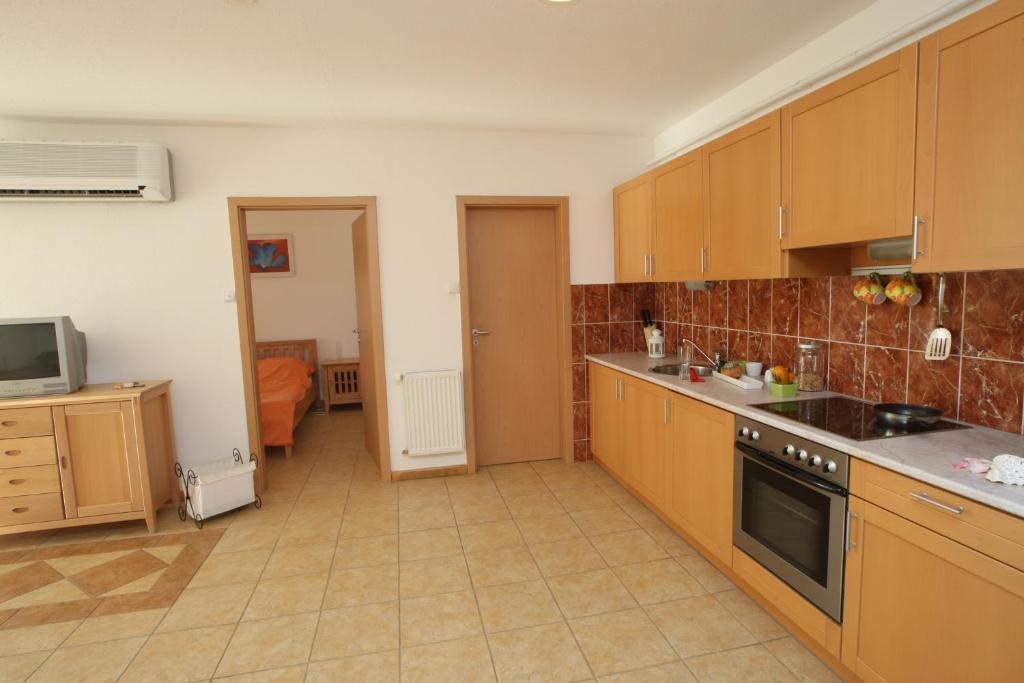 Hotel Lelle Balatonlelle Oda fotoğraf
